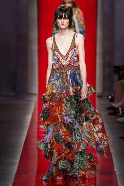 Look 49